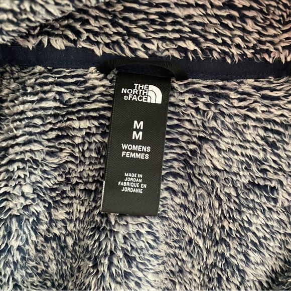 The North Face Fleece Sweater - Picture 3 of 3